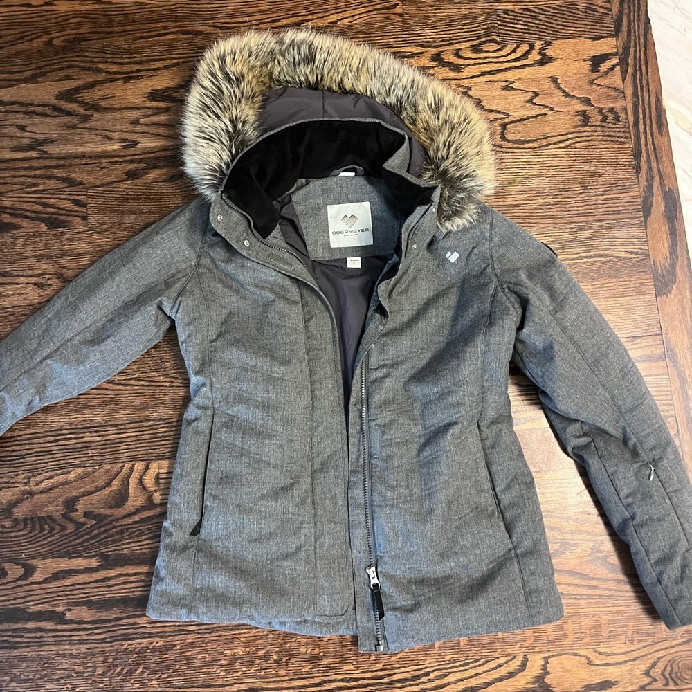 LIKE NEW Obermeyer Tuscany II Ski jacket in charcoal